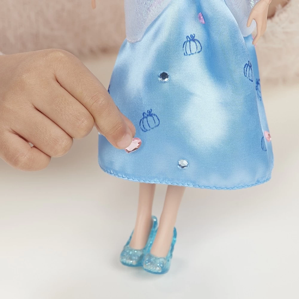 Poupée Disney Princess : Cendrillon Relooking – Image 4